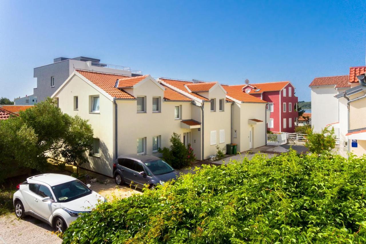 Apartman Karla Mara Ana&Ivan Srima Exterior foto